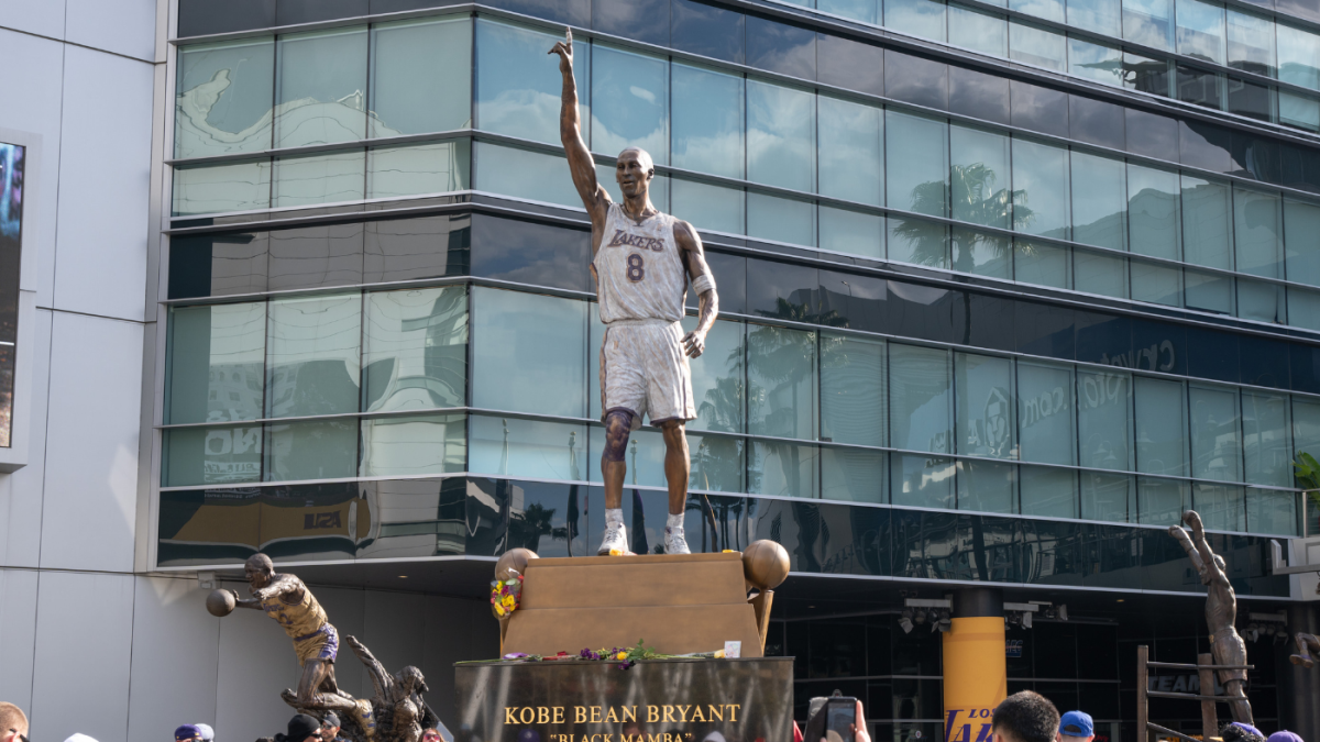 Lakers' Kobe Bryant statue has multiple misspellings and now the team is working to correct the typos