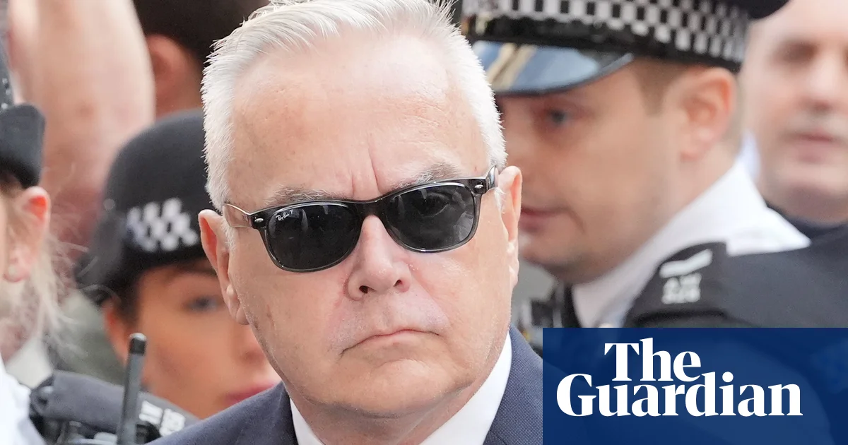 Plaque honouring Huw Edwards removed from Cardiff Castle