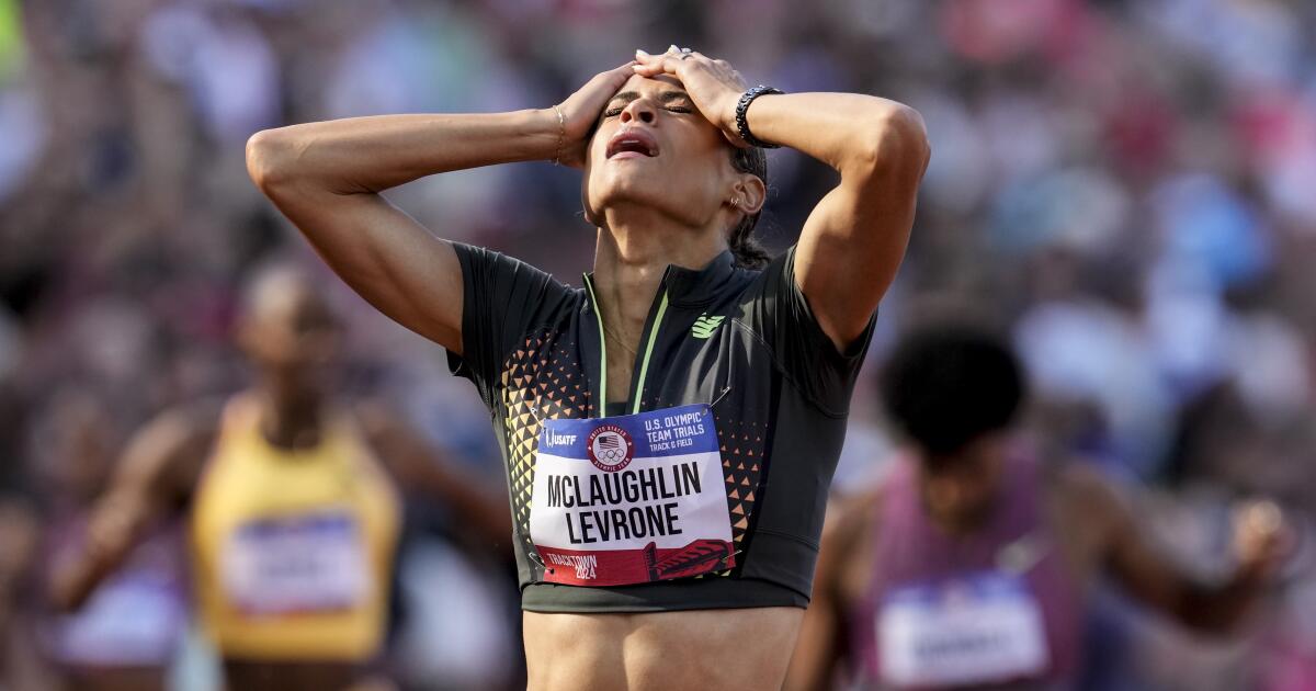 Sydney McLaughlin-Levrone breaks world record in 400 hurdles - Los Angeles Times