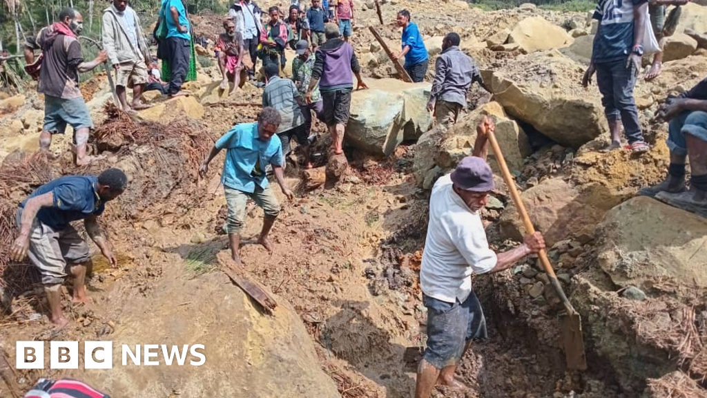 Papua New Guinea: Fears grow as landslide remains 'very active'