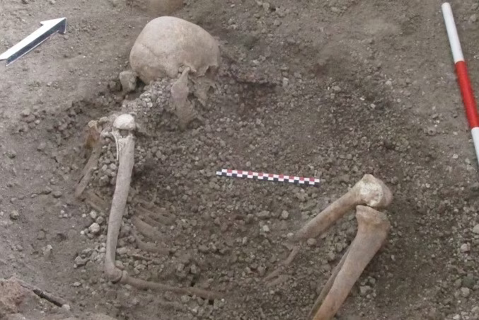 Skeletons discovered at Pompeii show earthquake added to disaster