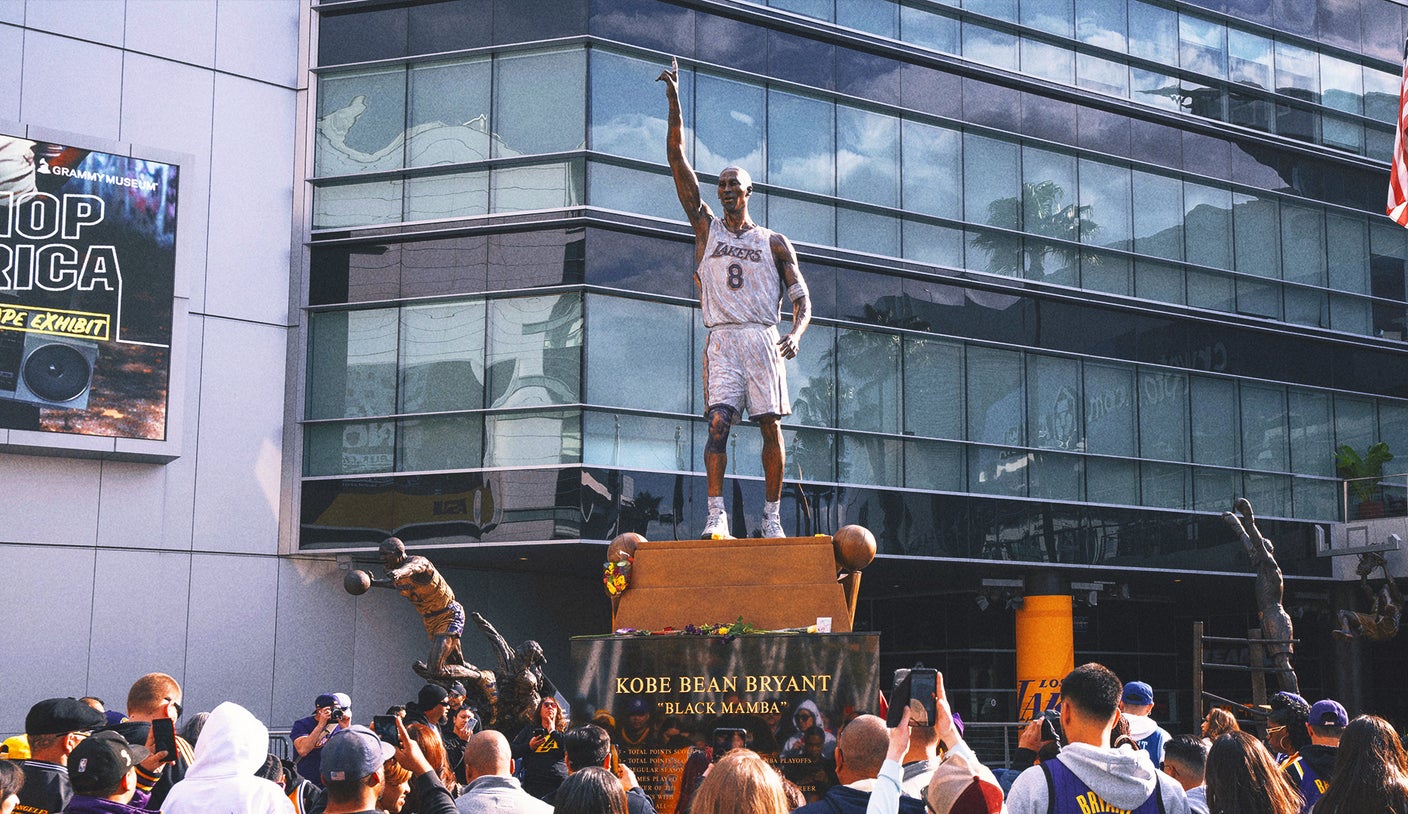 Lakers planning to fix spelling errors carved into base of Kobe Bryant statue