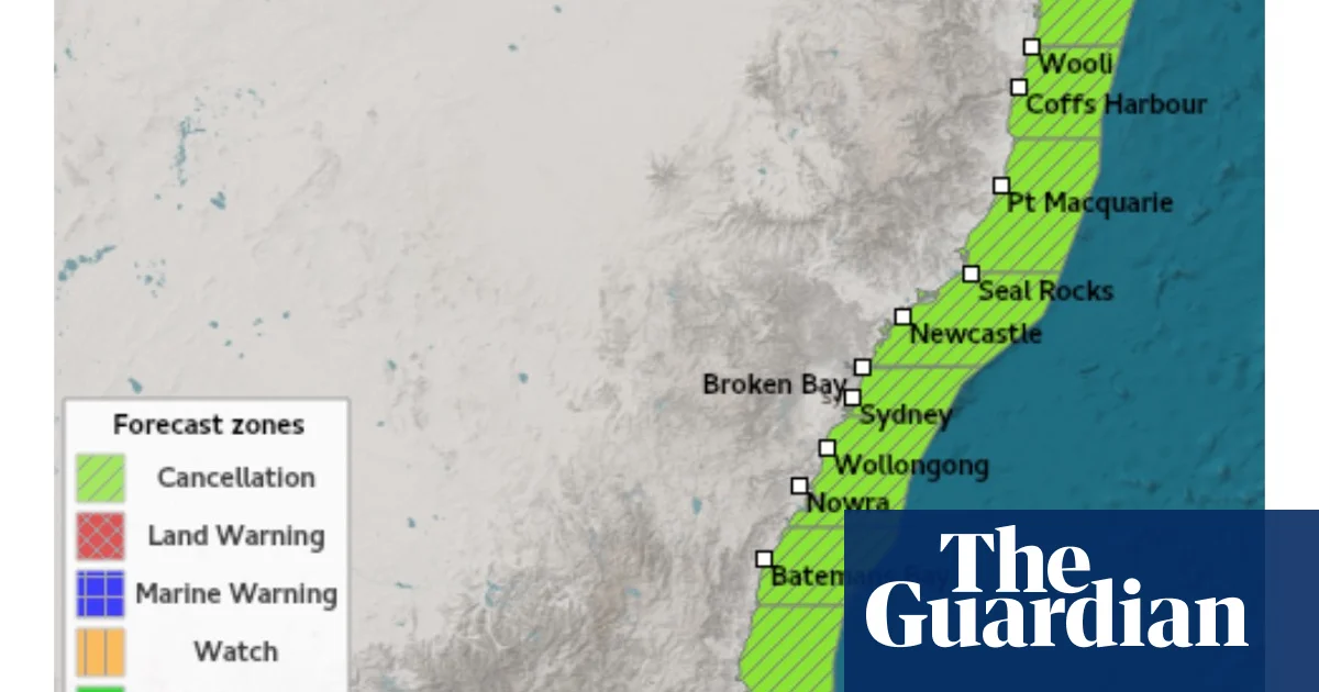 Australians sent into panic as authorities issue tsunami warning – then say it was just a test