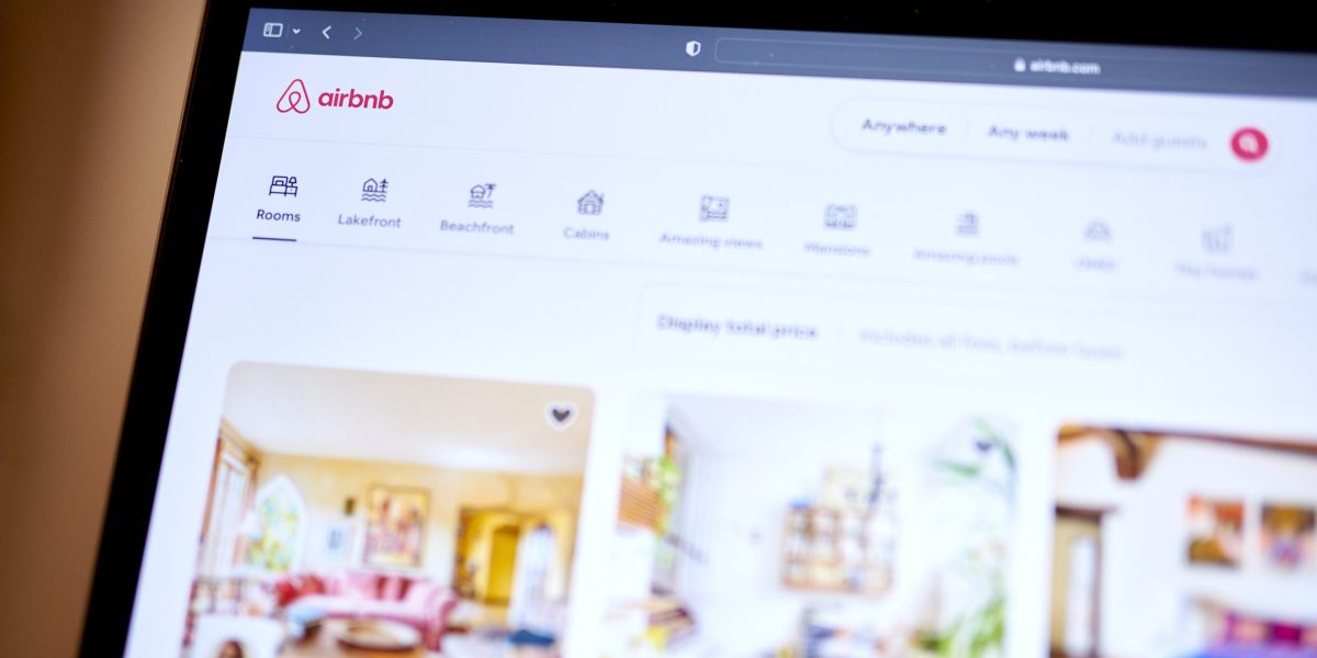 Airbnb asks NYC to end short-term rental laws that caused listings to plummet over 80%