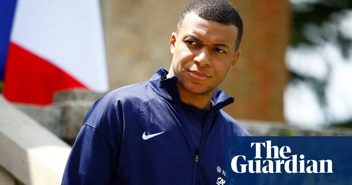 Real Madrid land Kylian Mbappé on free transfer with €125m signing bonus