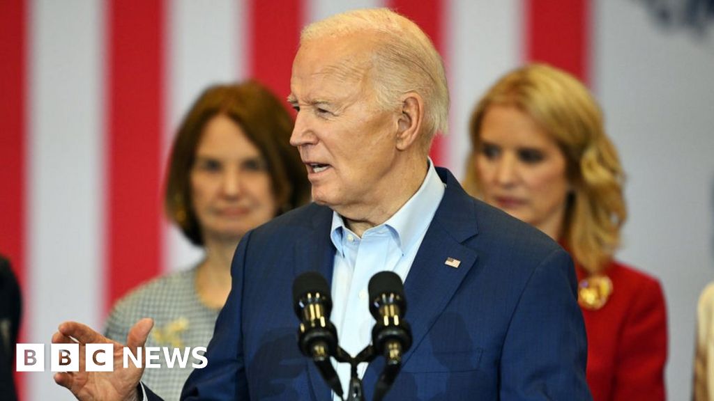 Biden vows to 'quickly' supply new military aid to Ukraine