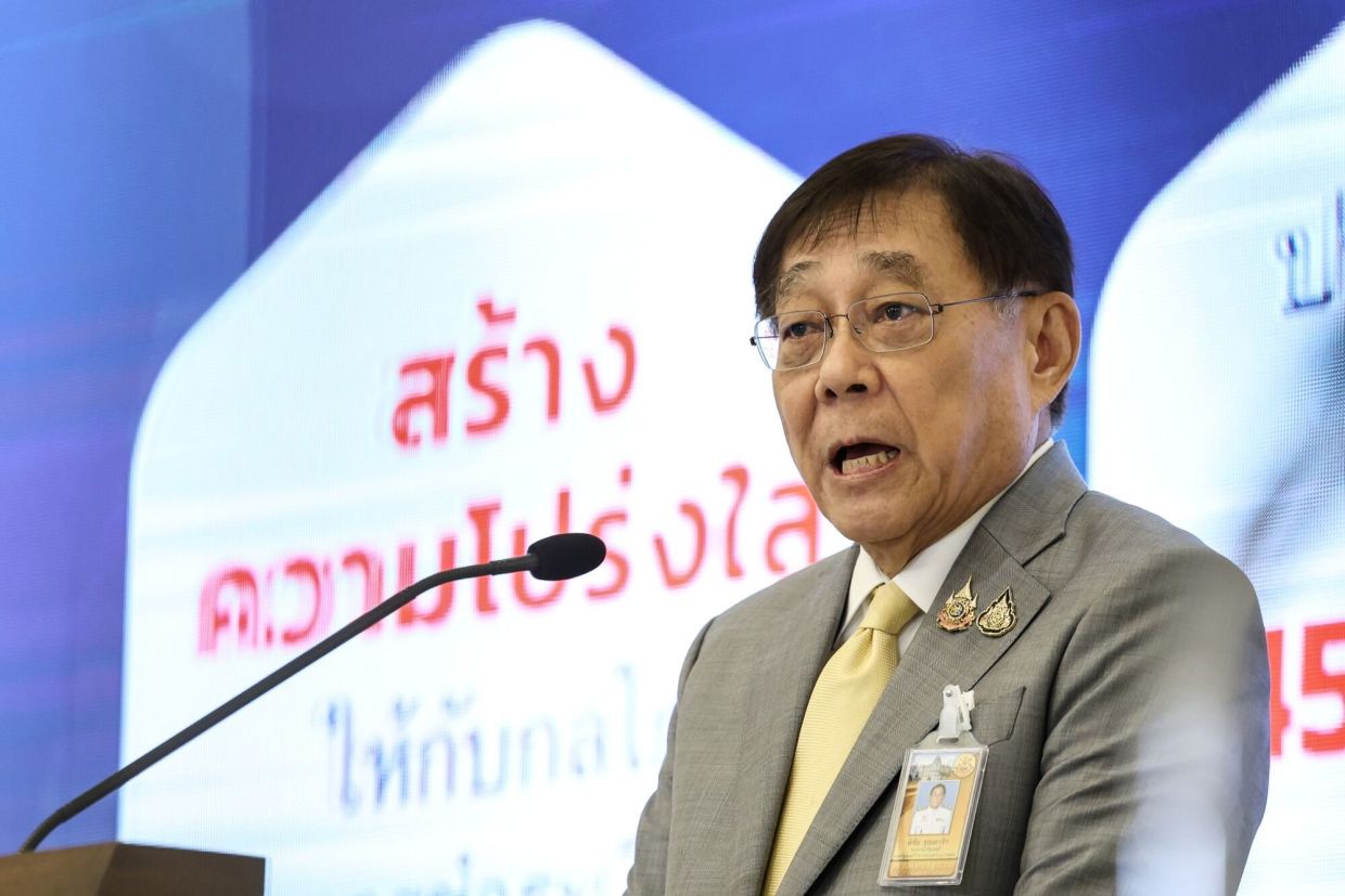 Thailand unveils billion-dollar handout scheme to boost economy