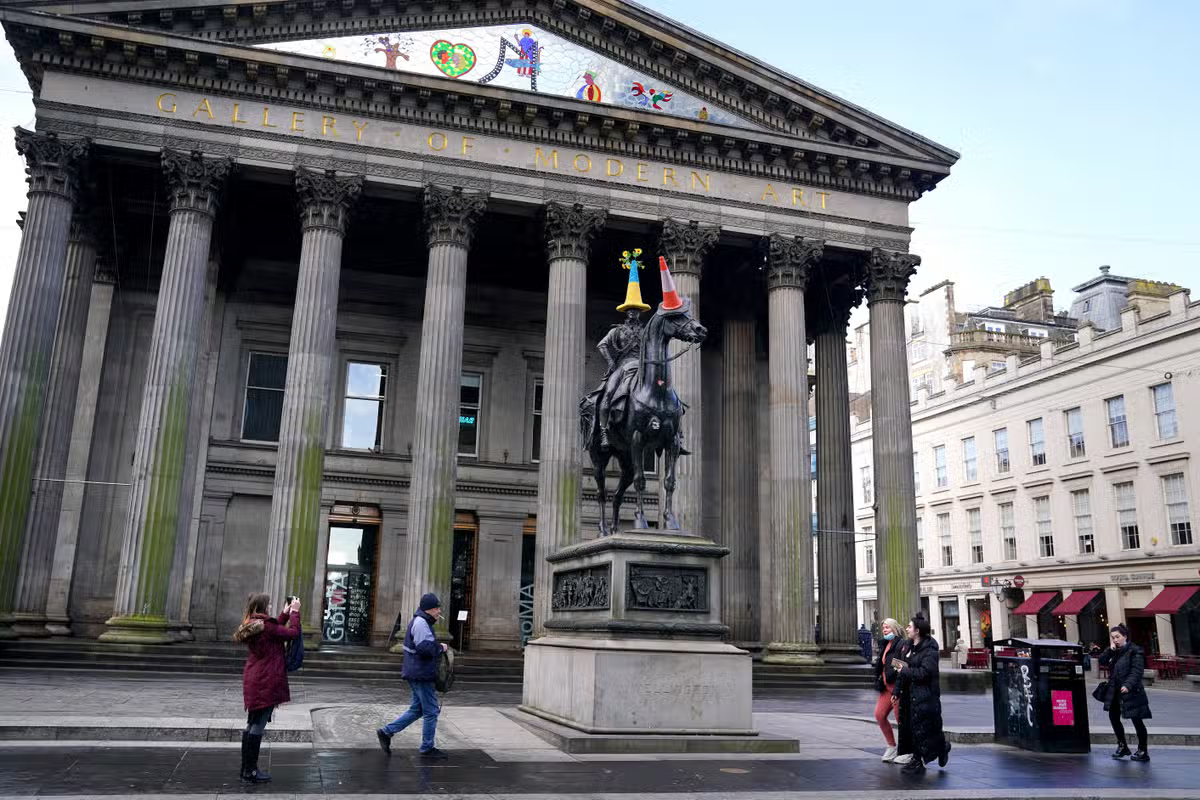 Emergency services attend after man falls from balcony in Glasgow art gallery