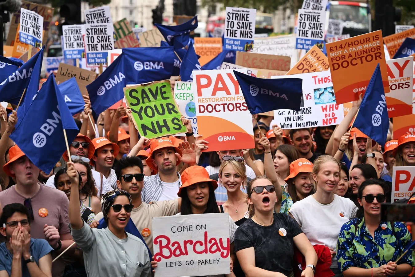 U.K. Government Offers 22% Pay Rise To Striking Public Doctors