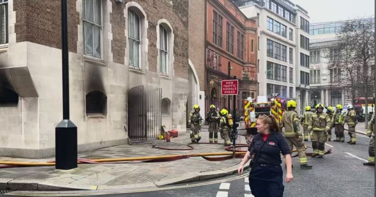 Explosions and Fire Prompt Evacuation of London's Old Bailey Courthouse ...