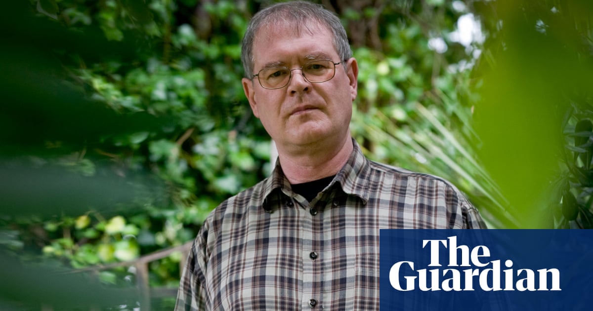 bestselling-historical-novelist-cj-sansom-passes-away-at-71-brief