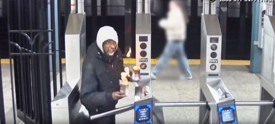 Man accused of throwing fire at NYC straphangers in 2 separate incidents: NYPD