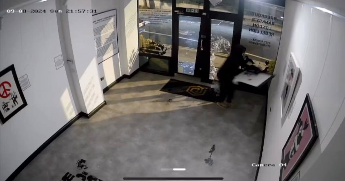 Banksy: CCTV shows moment thief breaks into London gallery and steals ‘Girl with balloon’ artwork