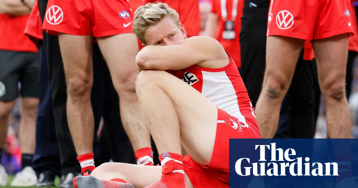 Bloodied Swans crawl off the canvas after another AFL grand final capitulation | Jack Snape