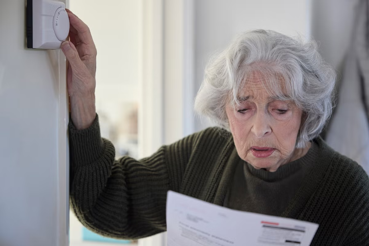 Average household energy bill to jump in coming months, experts warns