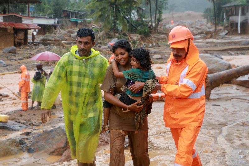 Landslides after heavy rain in India's Kerala kill 106, many still trapped