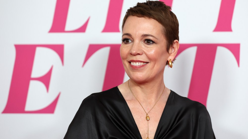 Olivia Colman Criticizes Gender Pay Gap in Hollywood