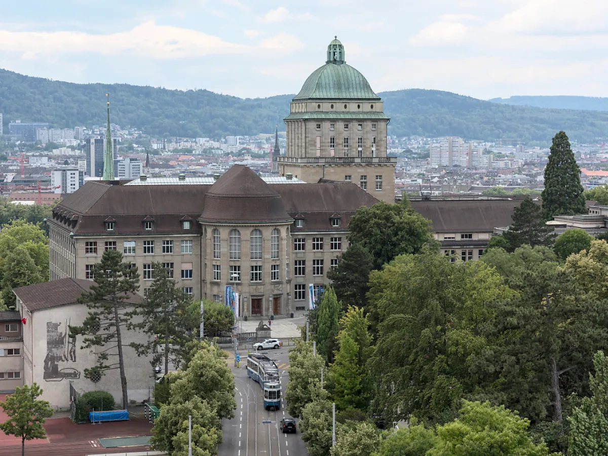 Zurich researchers develop small gene-editing scissors