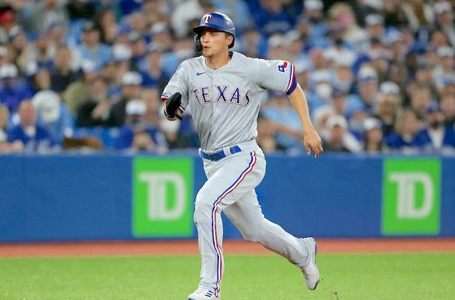 Corey Seager Dealing With Hamstring Tightness - MLB News | Fantasy Baseball