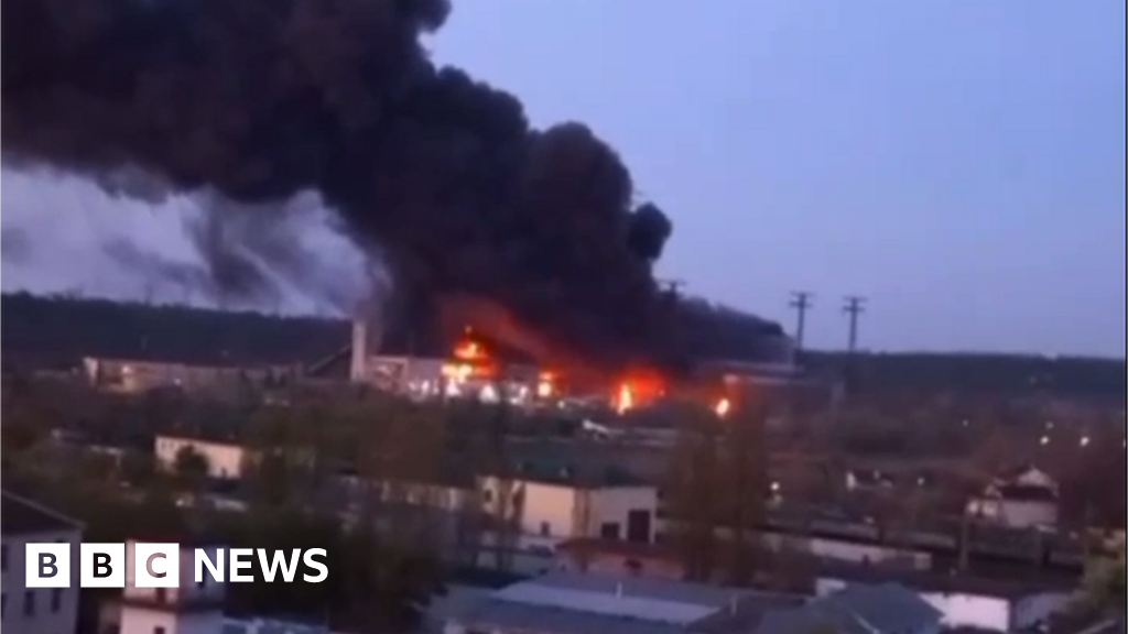 Russian strikes completely destroy key Ukrainian power plant