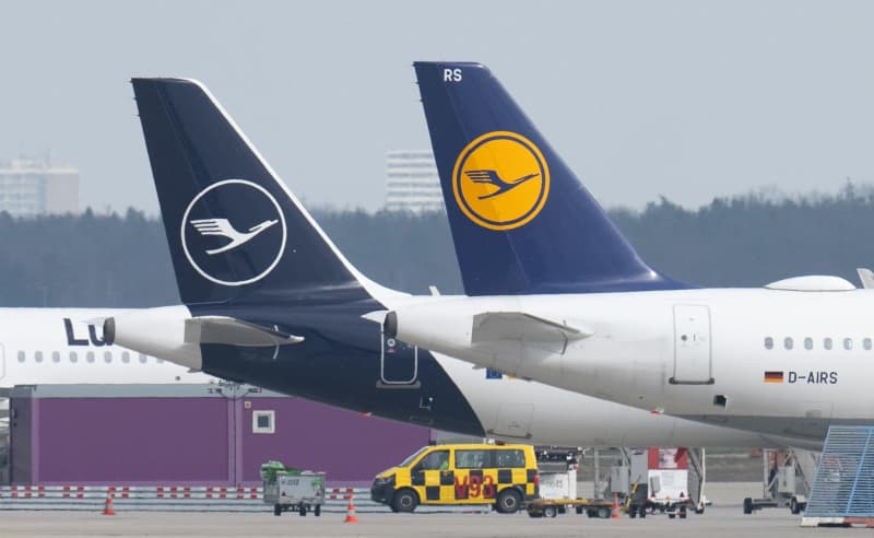 Lufthansa strikes deal with cabin staff after spring of labour unrest