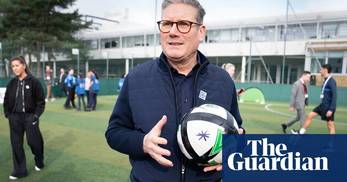 Keir Starmer’s £35k in free tickets puts football regulator plans under scrutiny