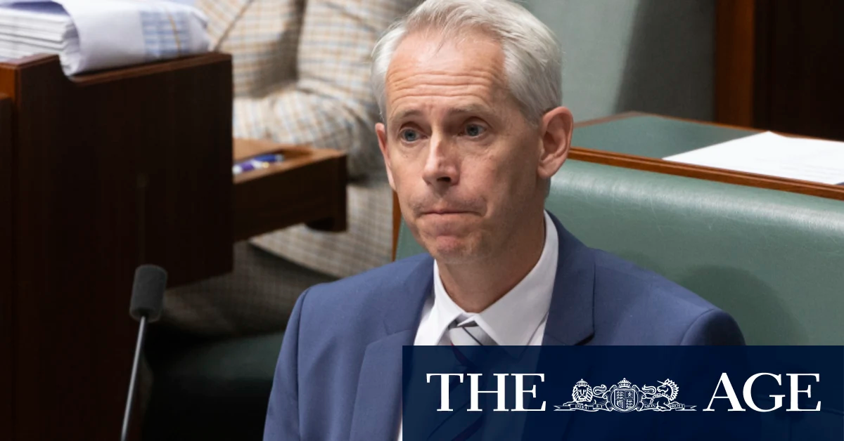 How direction 99 is putting Immigration Minister Andrew Giles under pressure