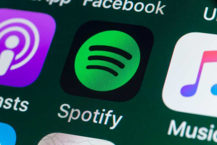 Spotify sets strong forecast after solid Q2 report; shares soar