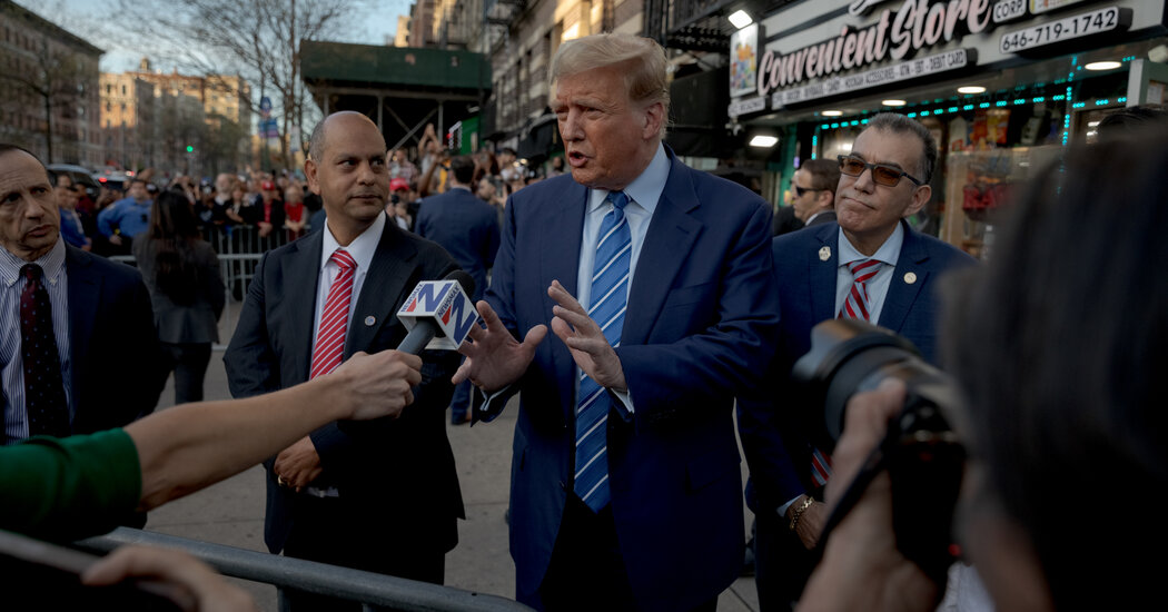 Trump’s NYC Campaign: Pizza Deliveries and Bodega Stops