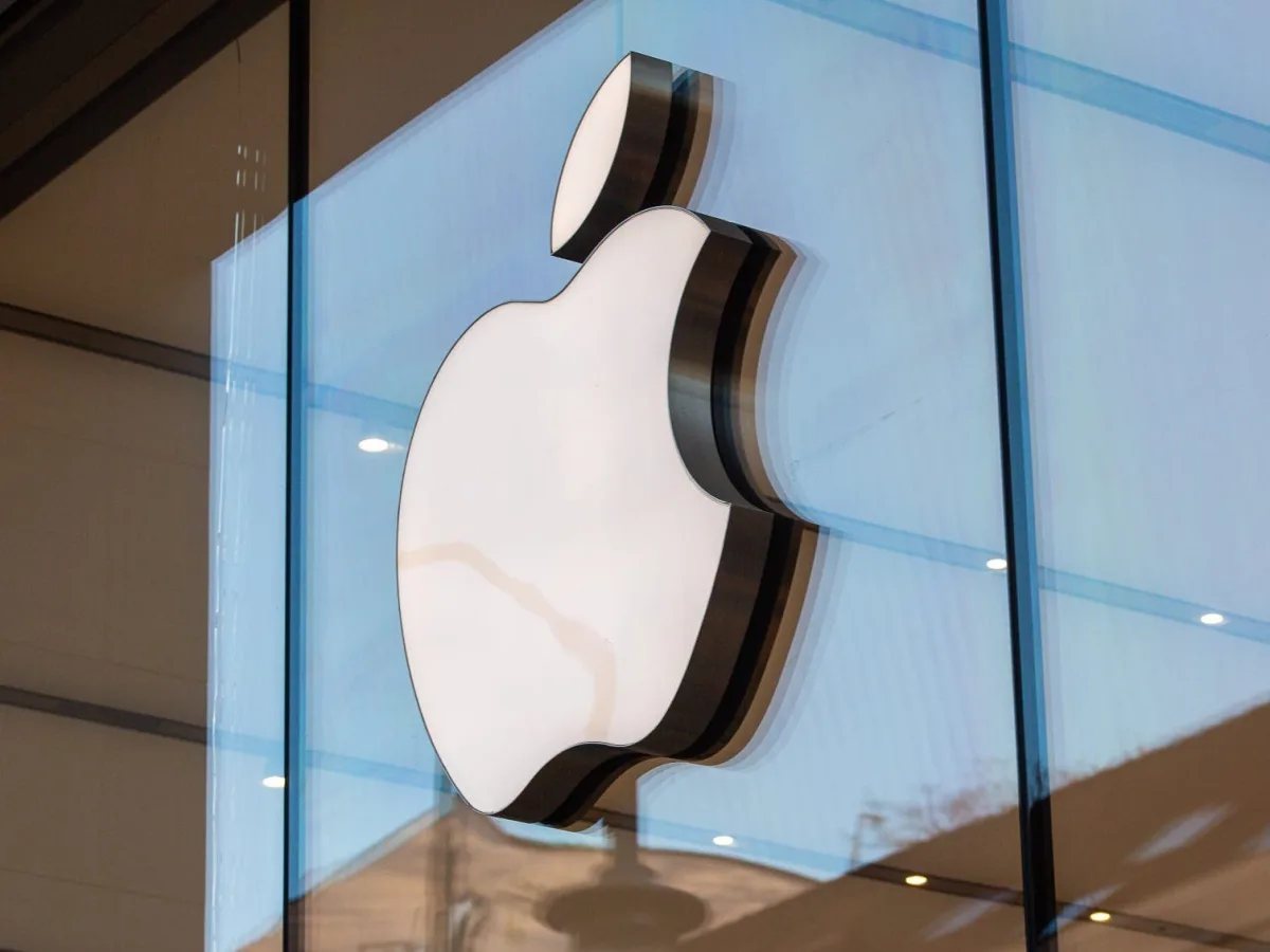 Apple staff could go on strike at the first US store to unionize