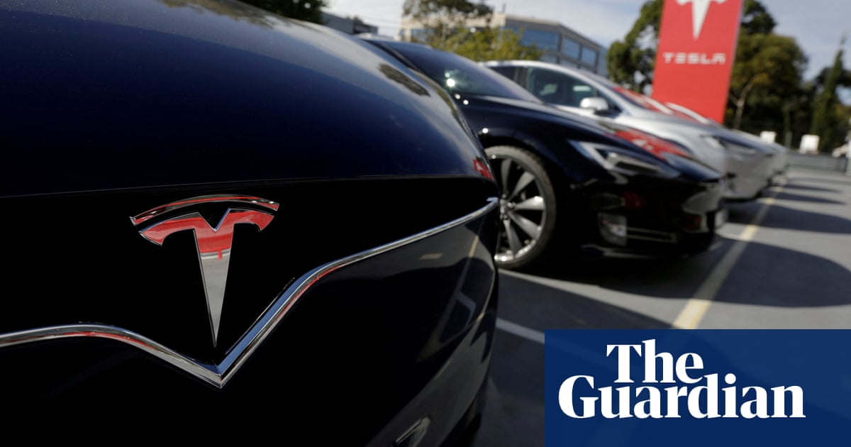 Tesla quits major Australian auto lobby over its ‘false claims’ about government’s clean car policy