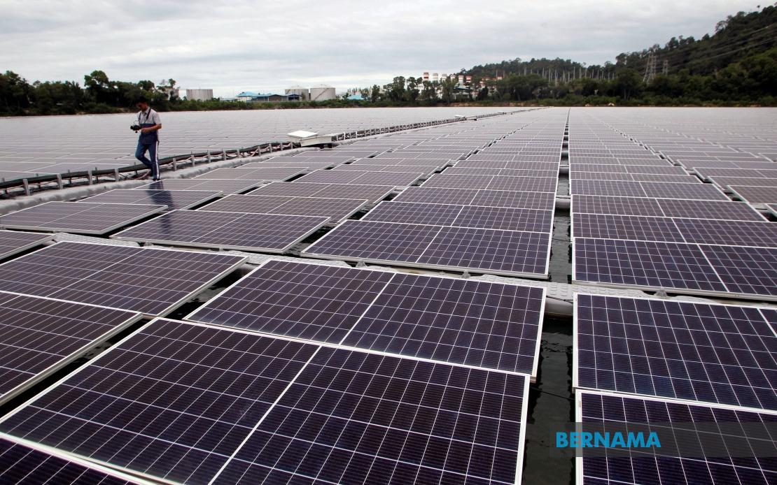 AUSTRALIA'S PLAN TO EXPORT SOLAR ELECTRICITY TO SINGAPORE RECEIVES ENVIRONMENTAL APPROVAL