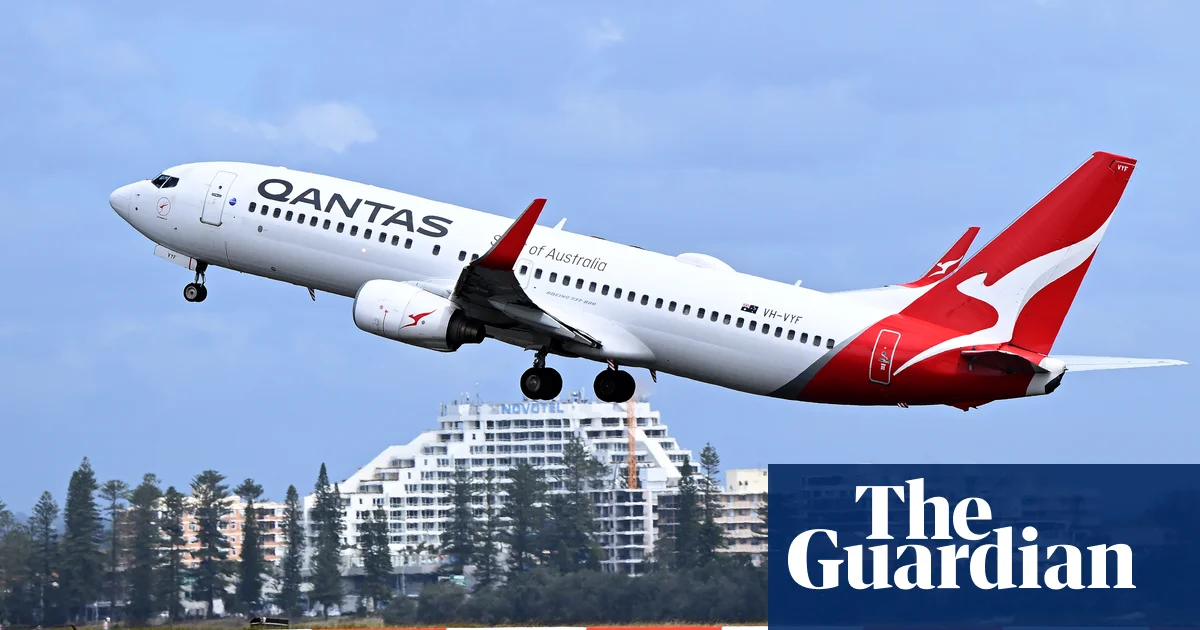 Qantas apologises after R-rated movie played to passengers on Sydney to Tokyo flight