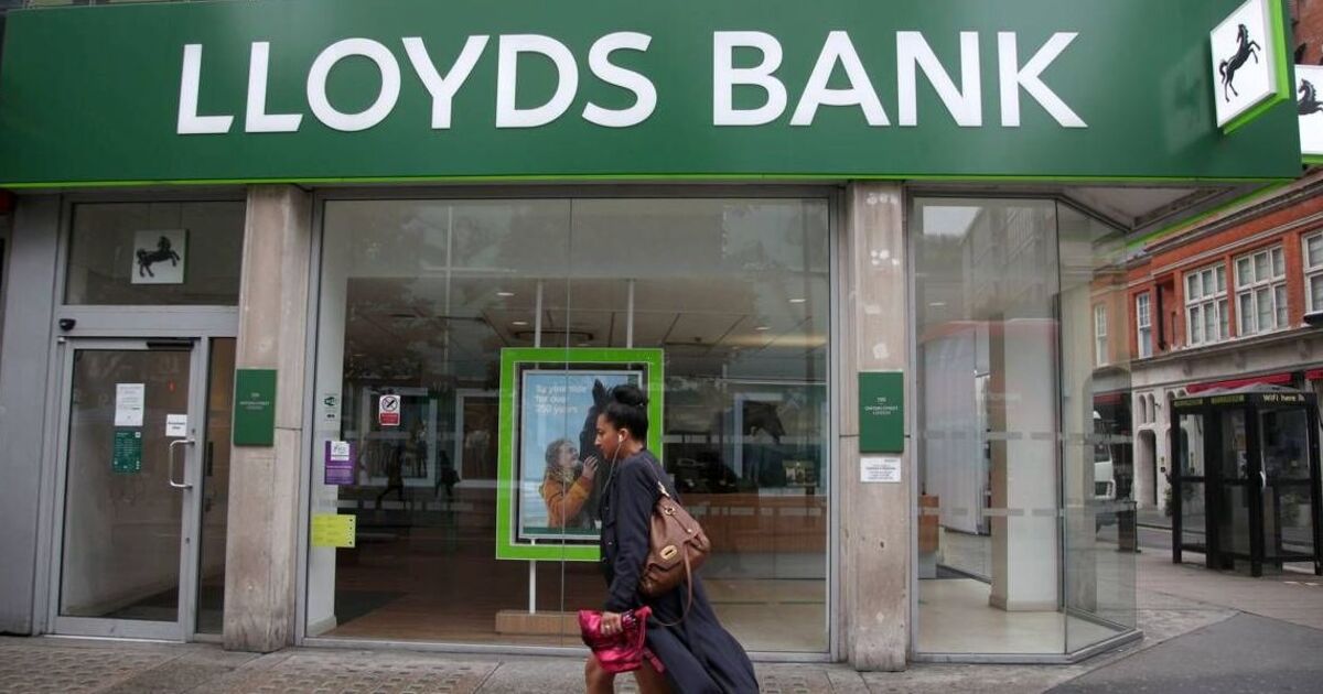 Lloyds to axe 175 jobs as bank says risk management is 'blocking progress'