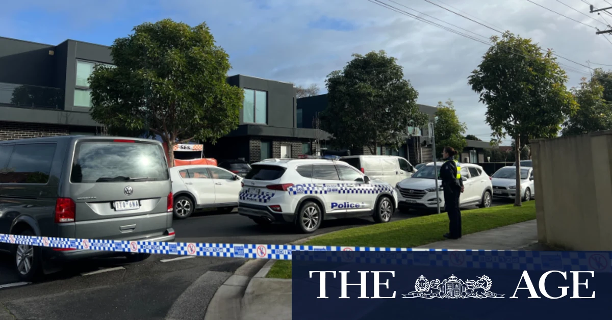 Man charged with murder after fight at Bentleigh East home