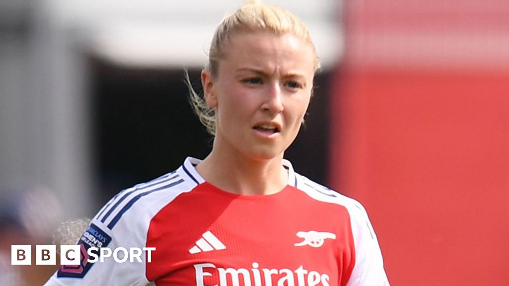 Leah Williamson: England captain signs 'multi-year' contract with Arsenal