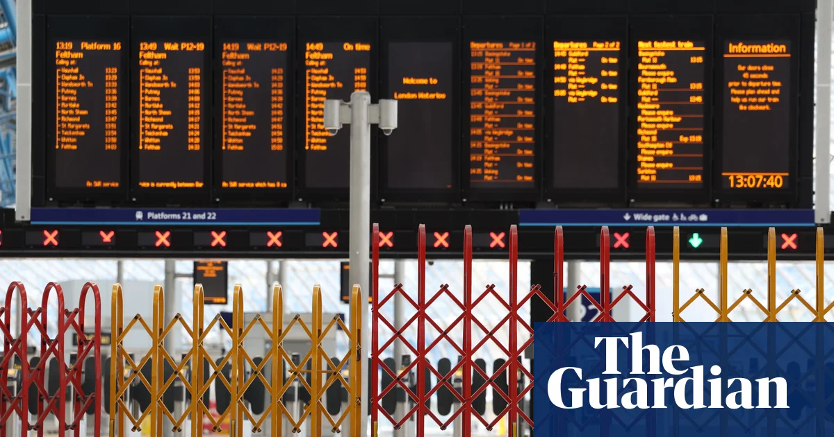 Aslef train drivers reach deal that could end rail strikes after two years of chaos