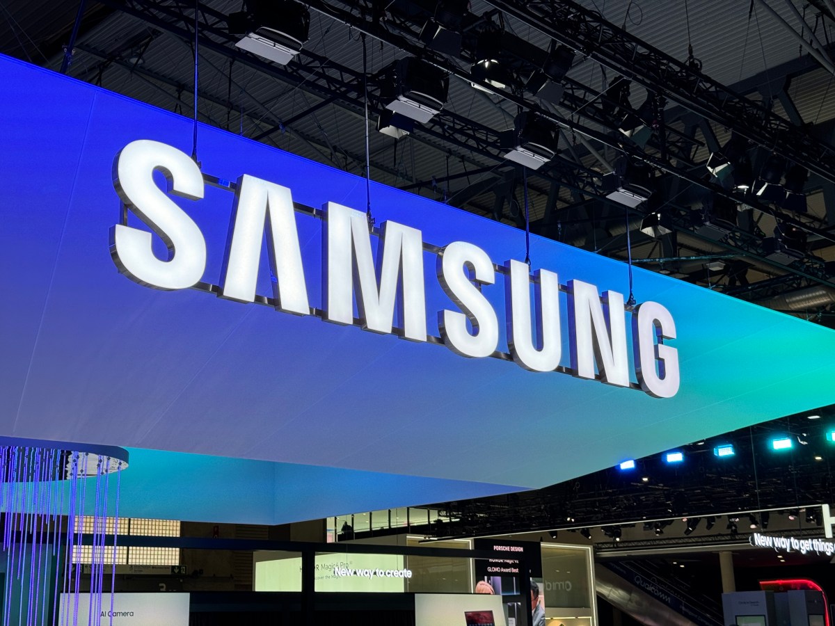 Samsung's operating profit soars 930% as AI tailwinds drive demand for memory chips | TechCrunch