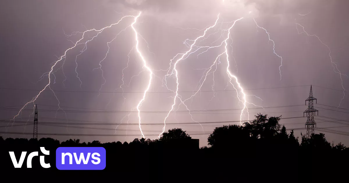 Code yellow weather warning: rain and thundery showers