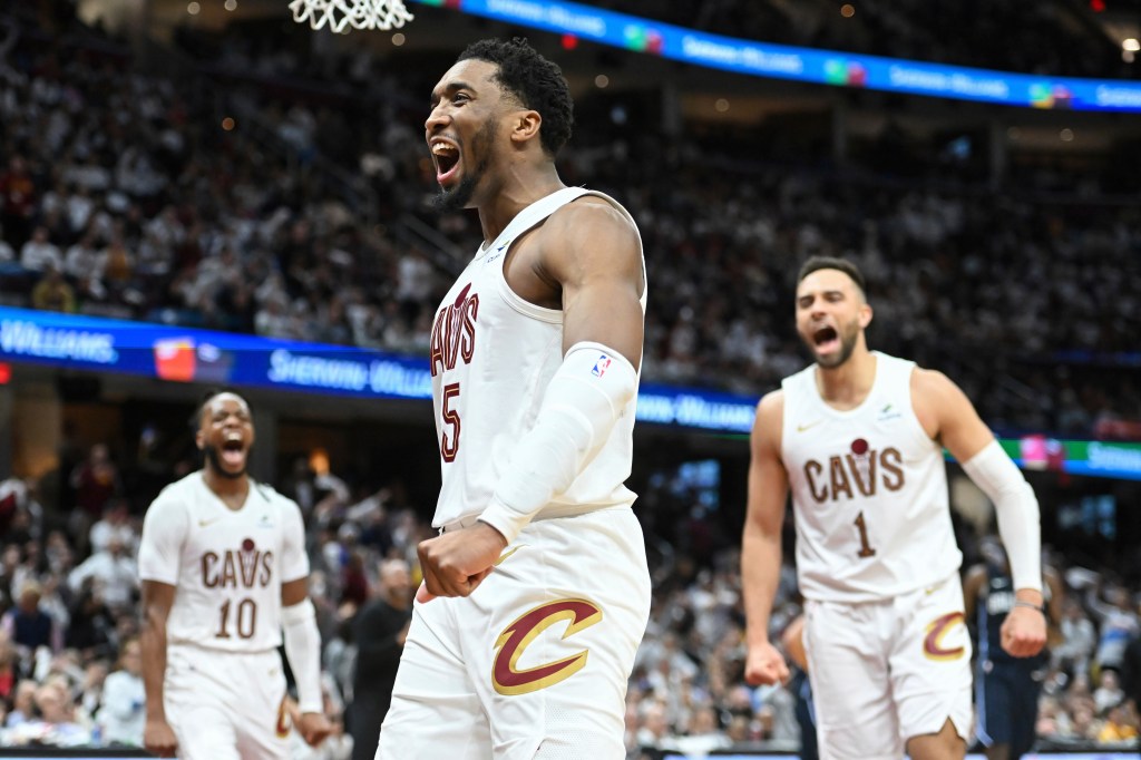 Donovan Mitchell scores 30, Cavaliers open playoffs with win in Game 1 over Magic