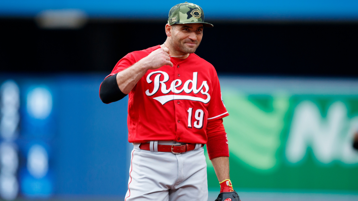 Joey Votto lands with Blue Jays: Former Reds mainstay will try to make Opening Day roster in Toronto