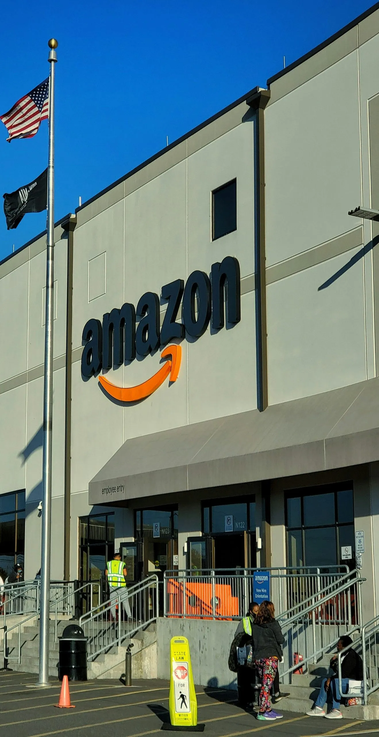 Amazon negotiates multi-billion Euro cloud investment with Italy