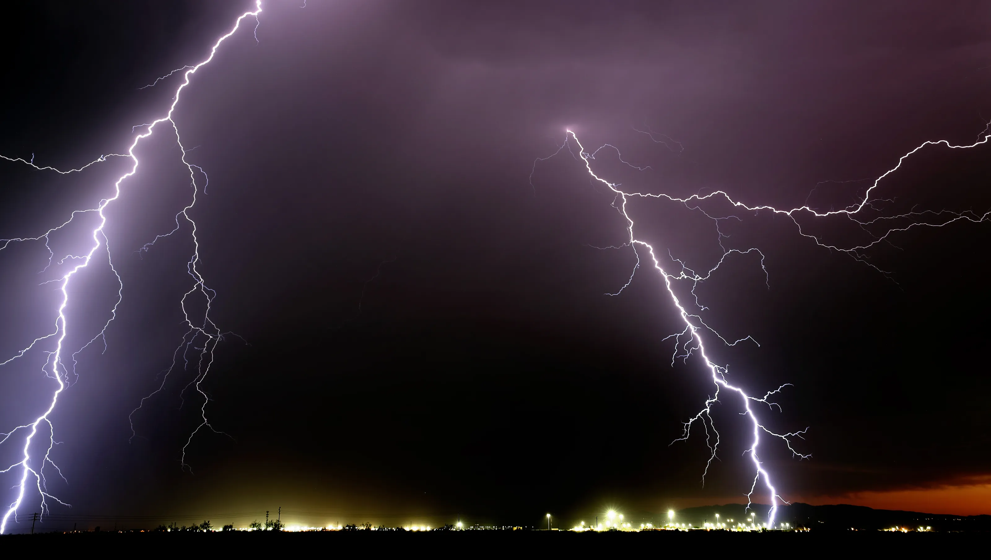 Thunderstorm warning issued for Maricopa County