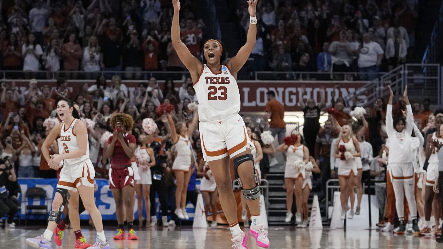 Moore's 21 points and 10 rebounds lead No. 1 seed Texas past No. 8 Alabama 65-54