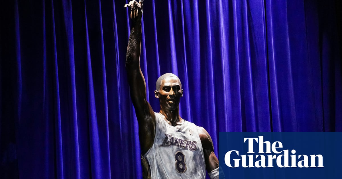 ‘Vom Wafer’: Lakers forced to correct errors on statue dedicated to Kobe Bryant