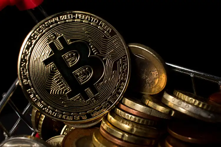 Marathon Digital buys $100M of bitcoin, adopts Buy-and-Hold strategy