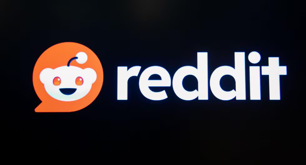 Reddit Stock Soars 14% After OpenAI Partnership Boosts User Experience and Ad Revenue
