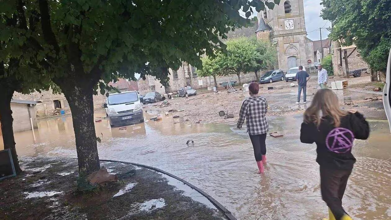 Severe Thunderstorm Ravages Haute-Marne: 10 Injured, Mudslides Devastate Meures