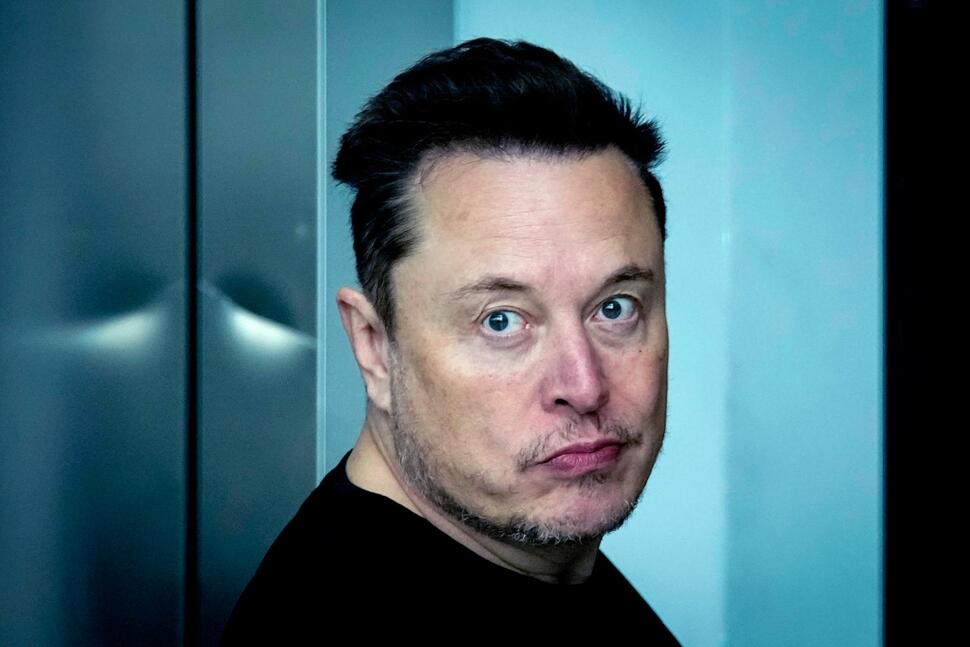 Elon Musk Drops OpenAI Lawsuit, Shifts Focus to Own AI Ventures and Criticizes Apple
