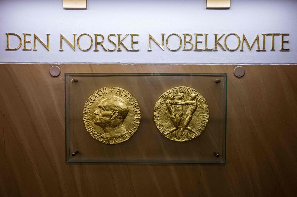 US Researchers Win Nobel Prize for Pioneering MicroRNA Discovery